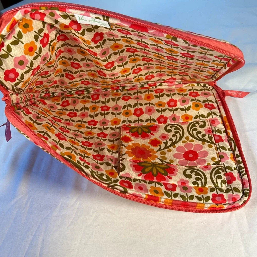 Vera Bradley Floral Party Lap Top case, Lap Top Sleeve, coral, orange, pink